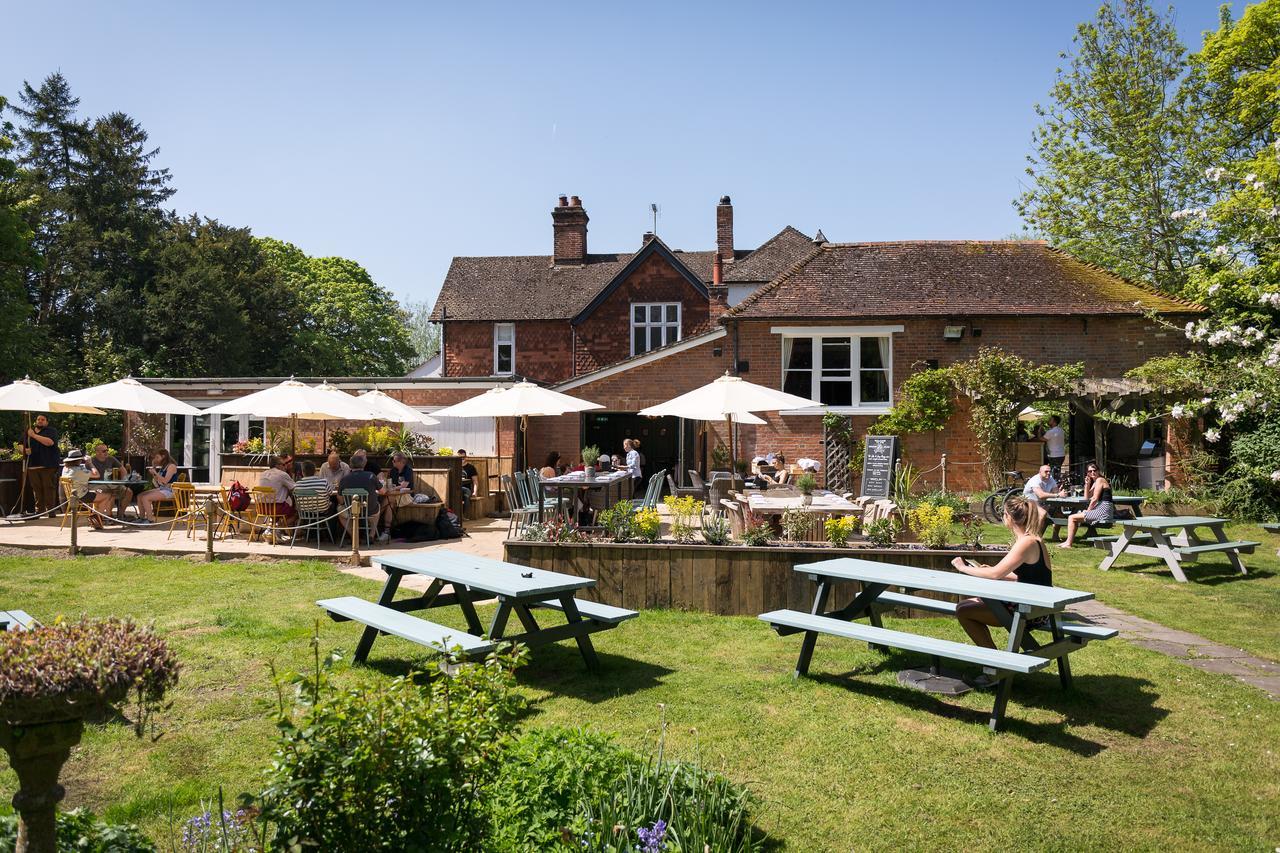 The Dundas Arms Hotel Kintbury Exterior foto