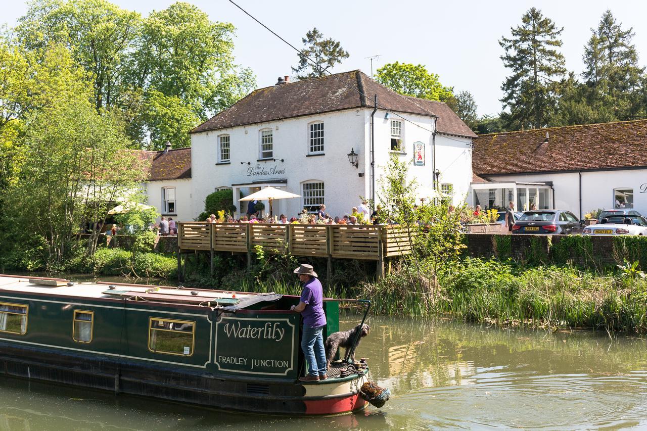 The Dundas Arms Hotel Kintbury Exterior foto